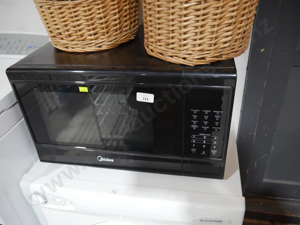Midea microwave Image 1++