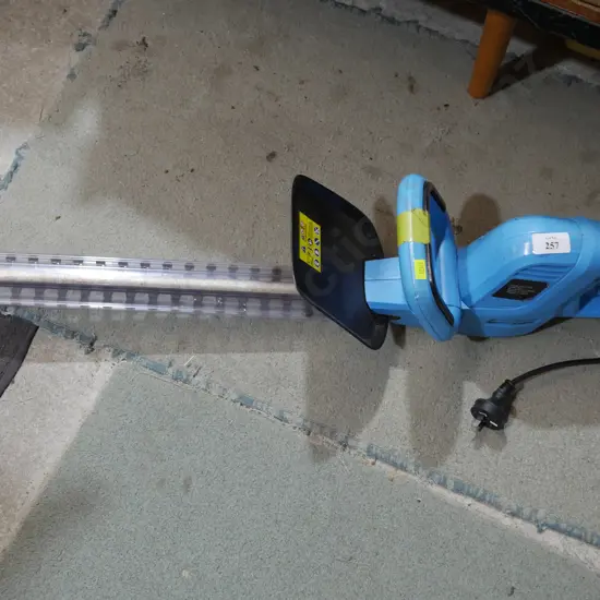 Hedge trimmer