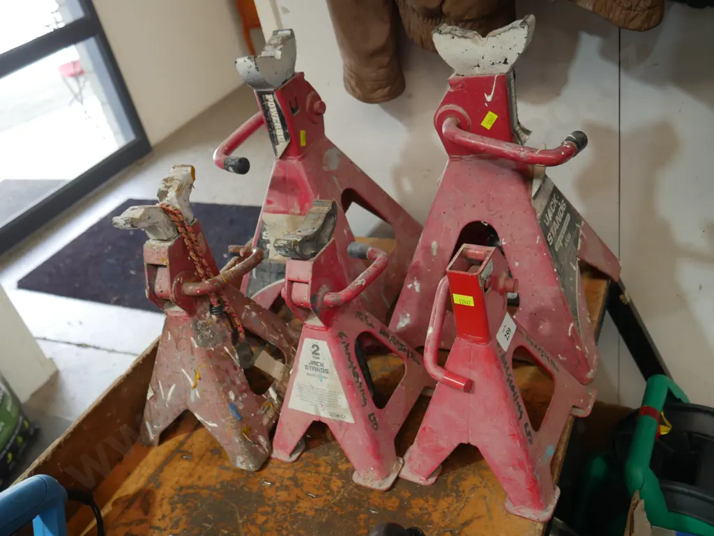 Assorted jack stands Image 1++