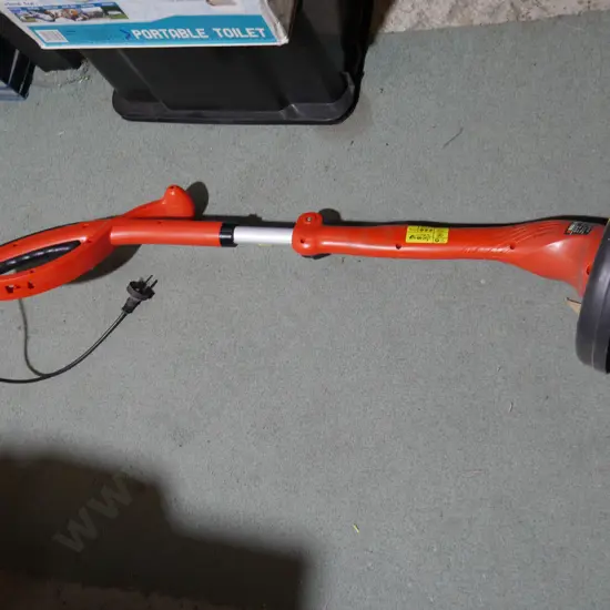 Black and Decker weed eater
