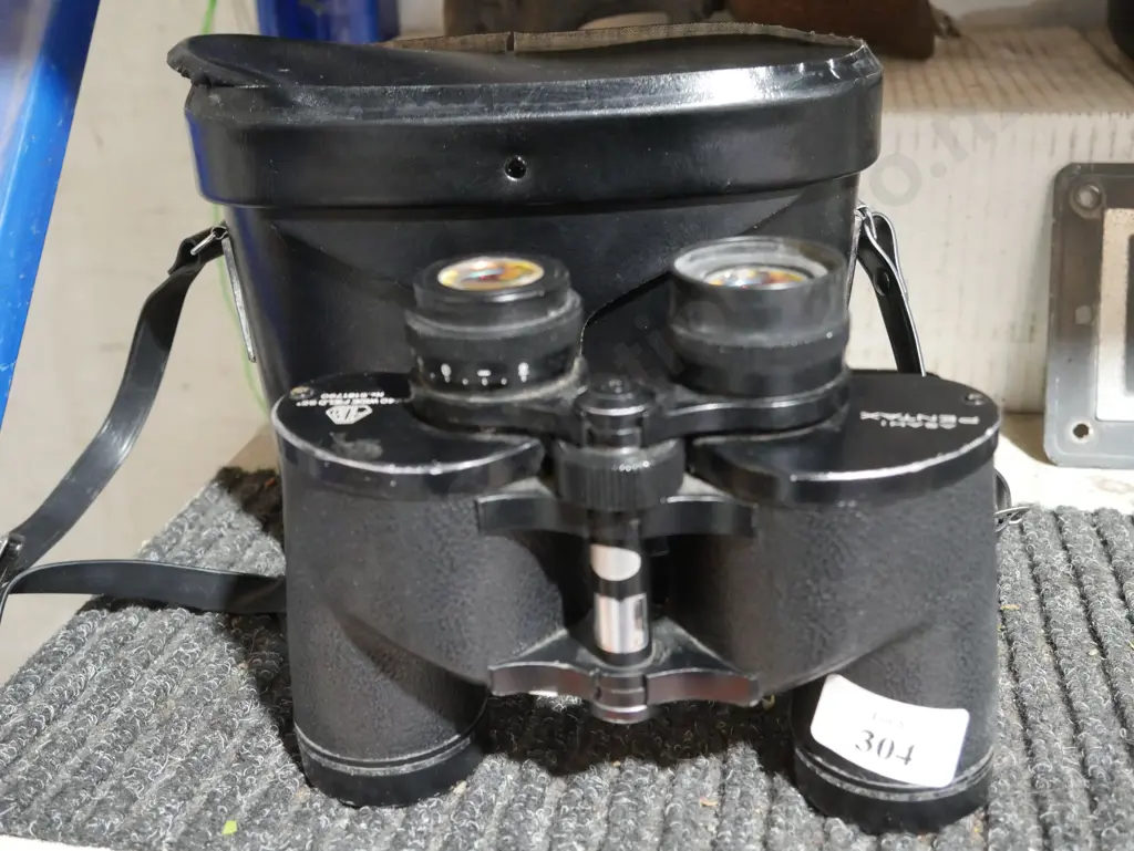 Pentax binocular and case Image 1++