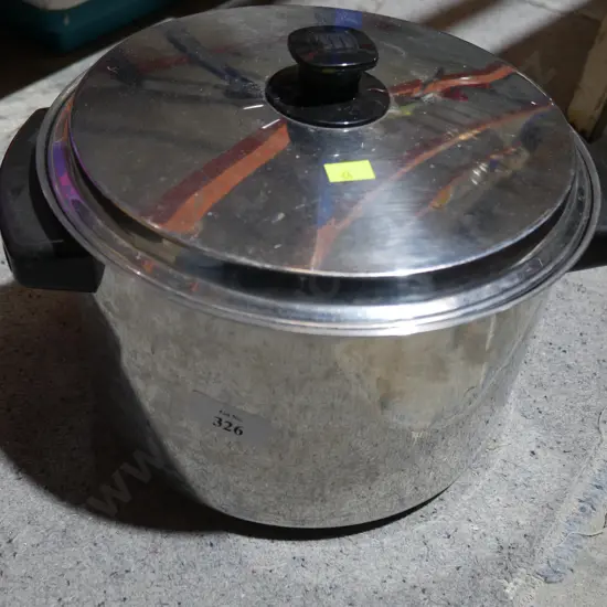 Stock pot