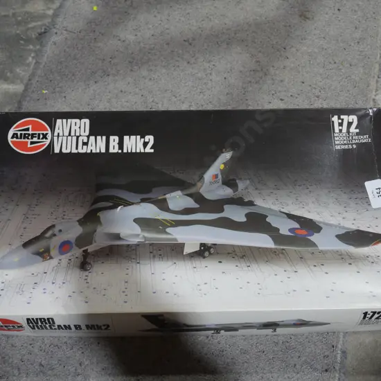 Kit set model plane Avro Vulcan B Mk2