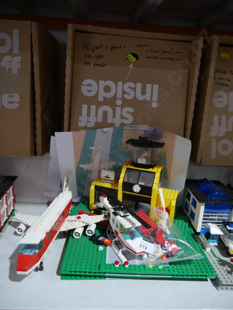 Vintage Lego airport Image 1++