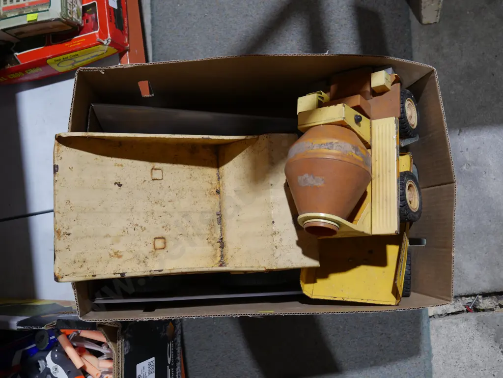 Toy trucks etc Image 1++
