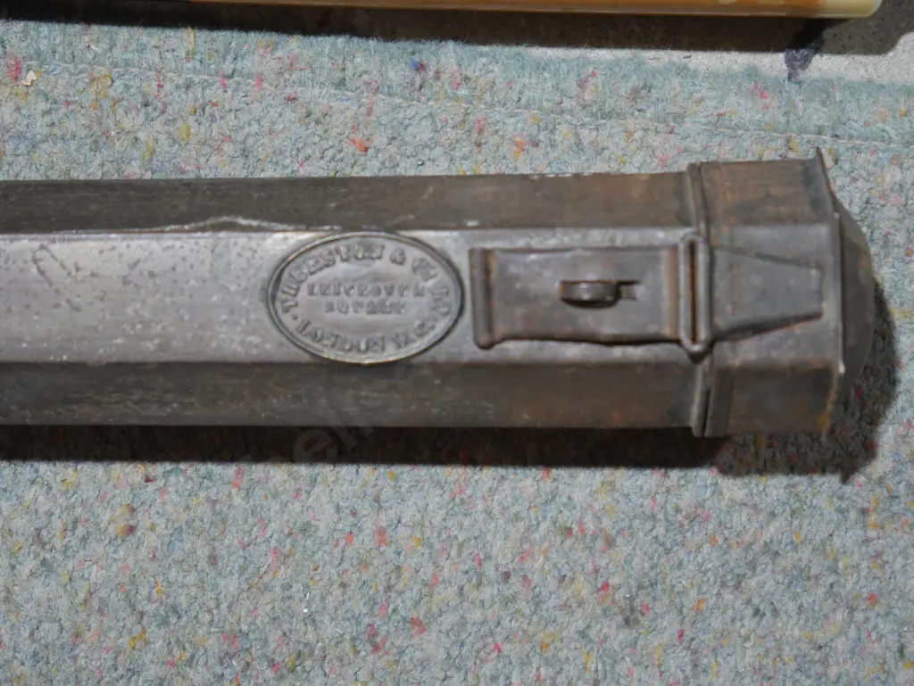 Pool cue & case Image 1++