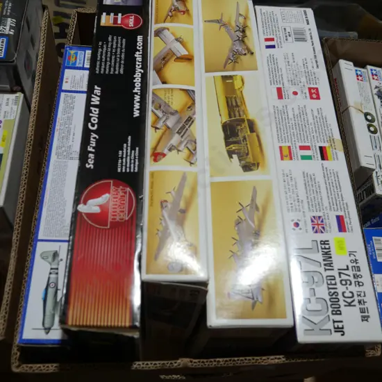 Assorted kitset model aircraft
