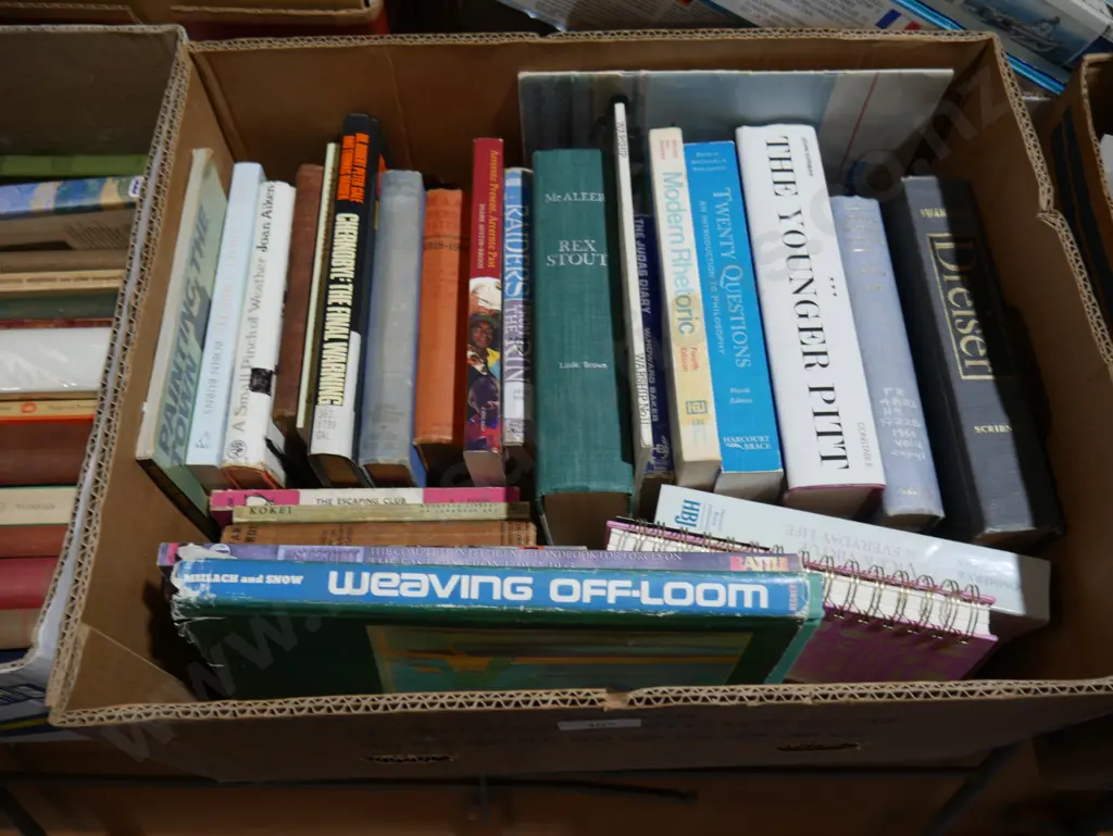 Books Image 1++