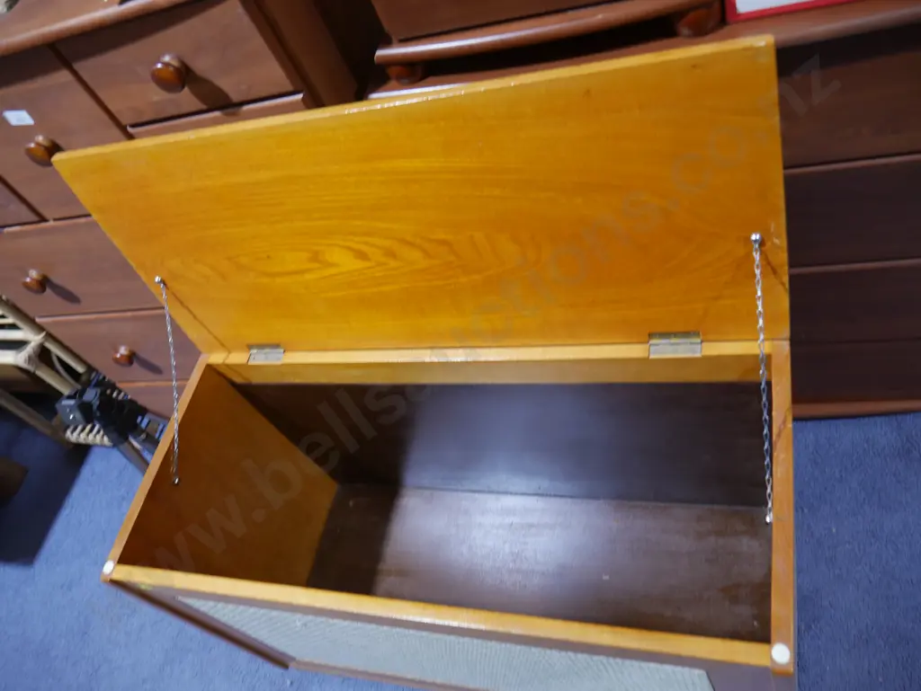 Blanket box Image 1++