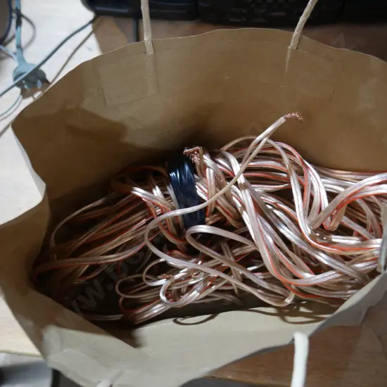 Speaker wires