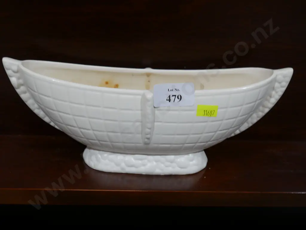 Crown Lynn mantel vase Image 1++