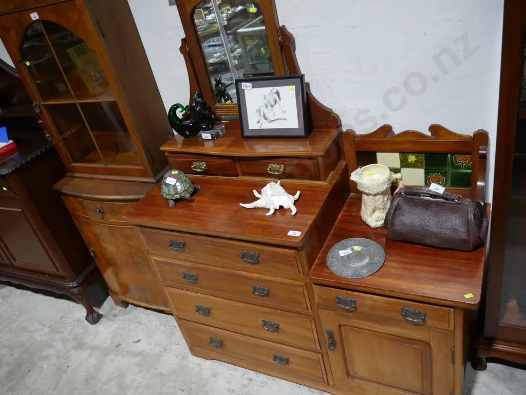Tile back sideboard duchess Image 1++