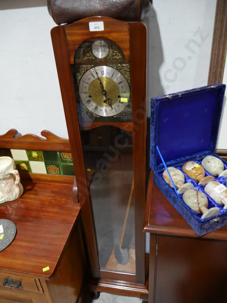 Grandmother clock Image 1++