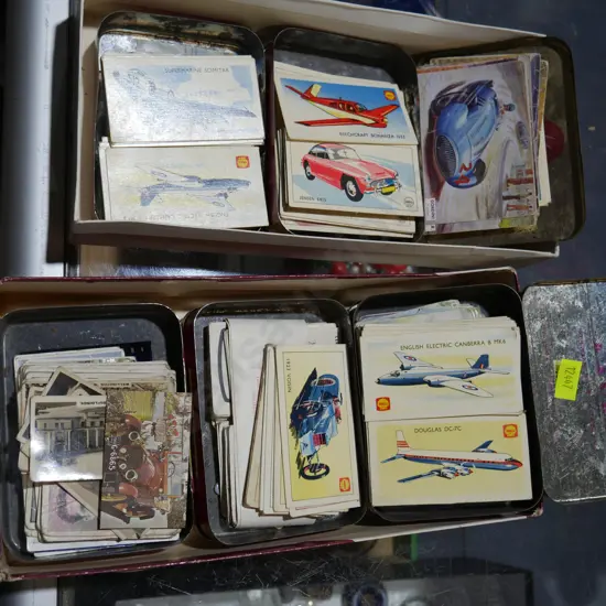 Cigarette cards etc