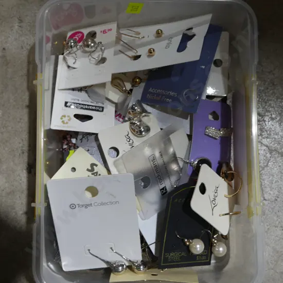 Assorted earrings
