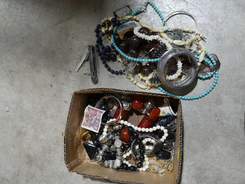 Jewellery Image 1++