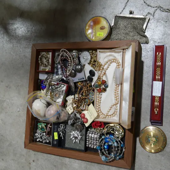 Jewellery etc