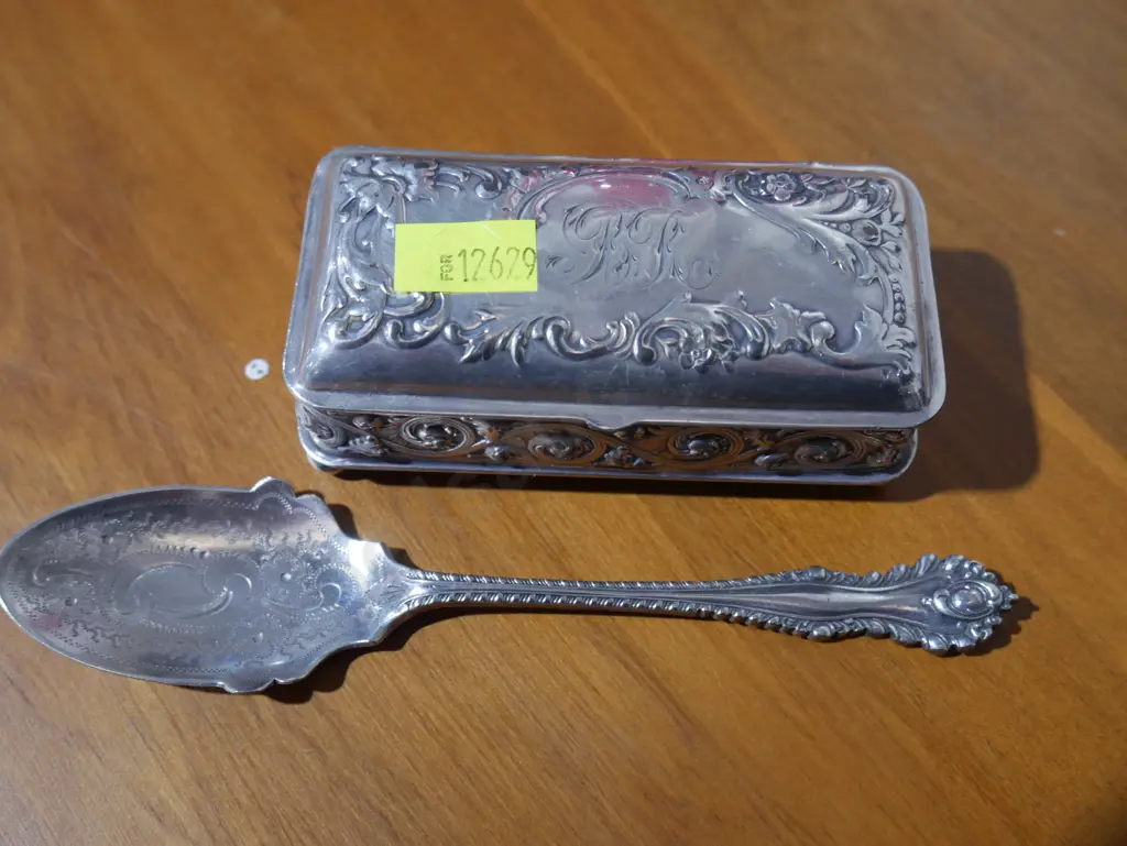 Silver trinket box etc Image 1++