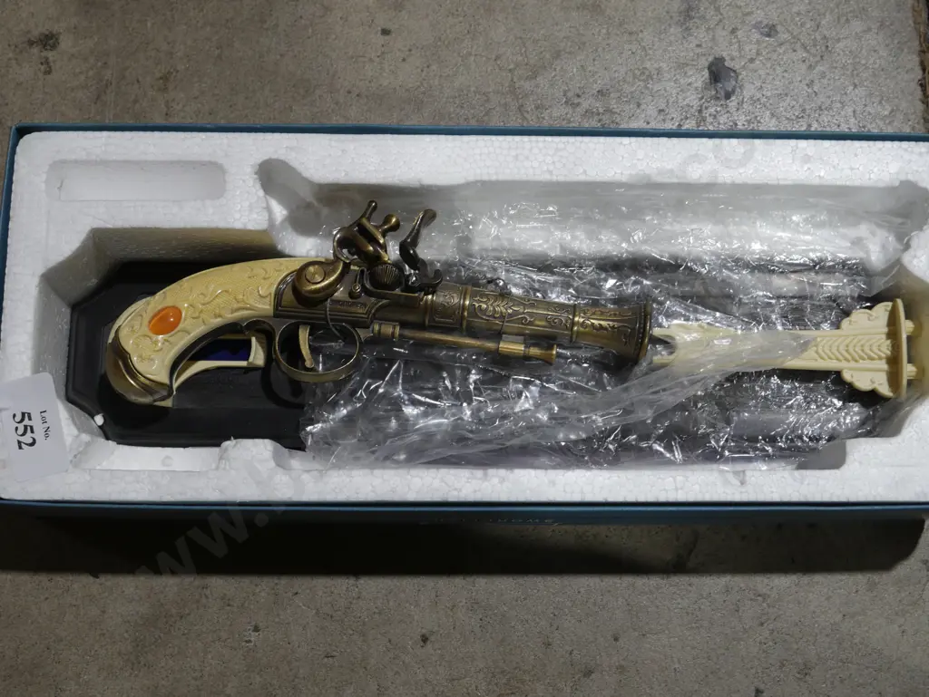 Replica pistol Image 1++