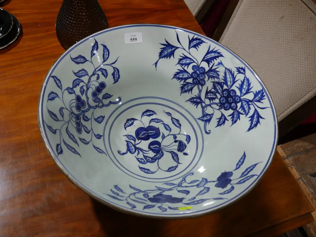Blue and white china bowl Image 1++