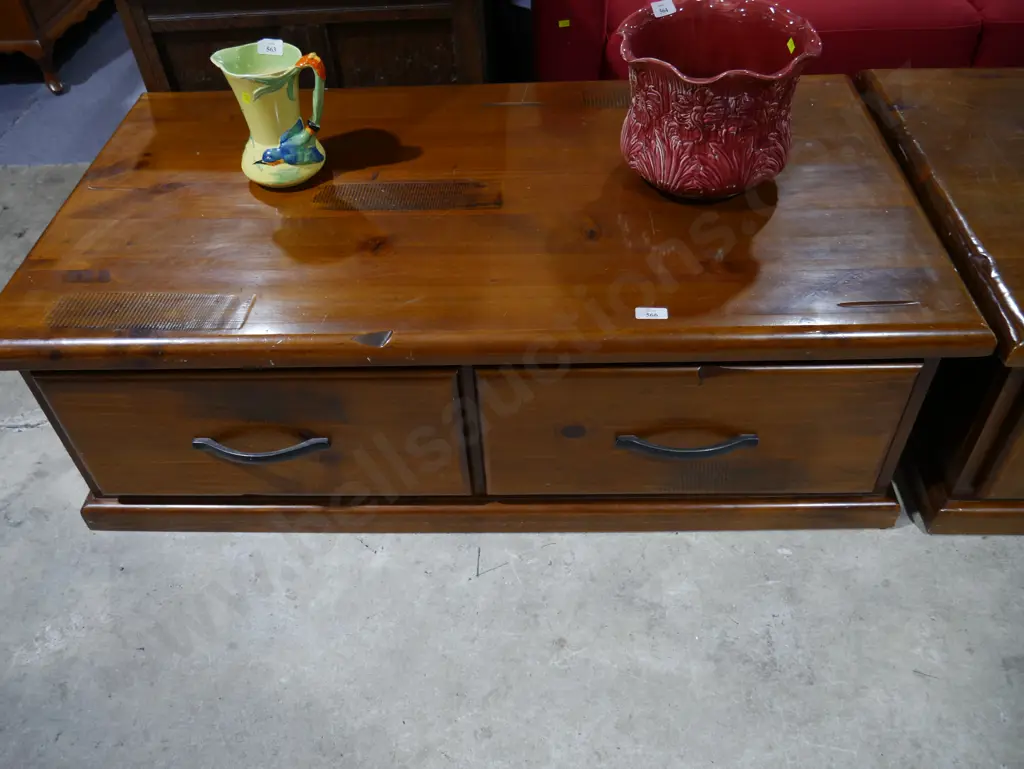 Coffee table Image 1++