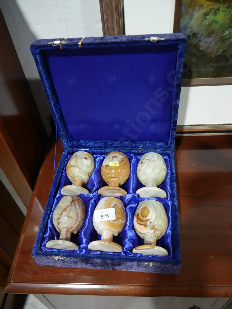 Set of 6 Onyx stone goblets Image 1++