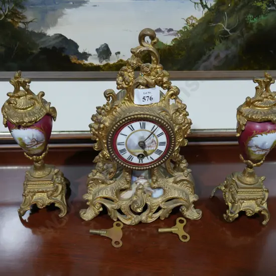 Three-piece clock garniture set