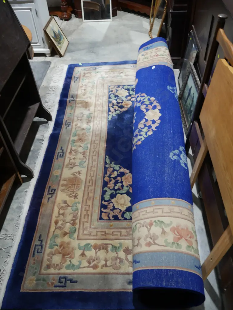 Large blue rug Image 1++