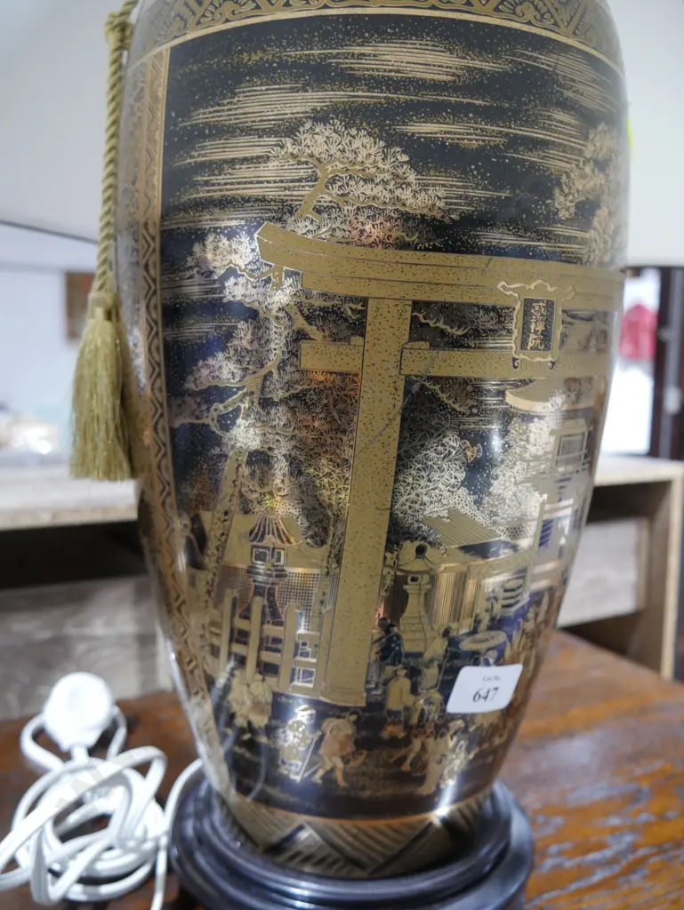 Oriental table lamp Image 1++