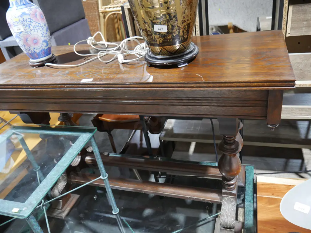 Hallway table Image 1++