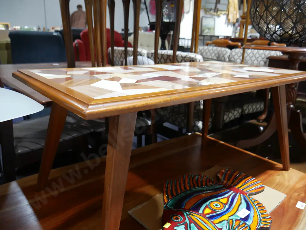 Coffee table Image 1++