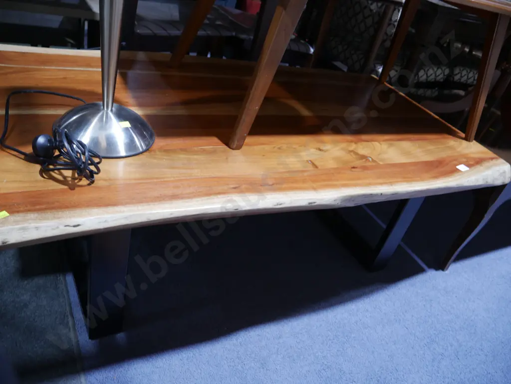Coffee table Image 1++