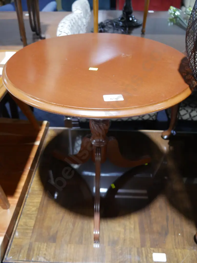 Wine table Image 1++