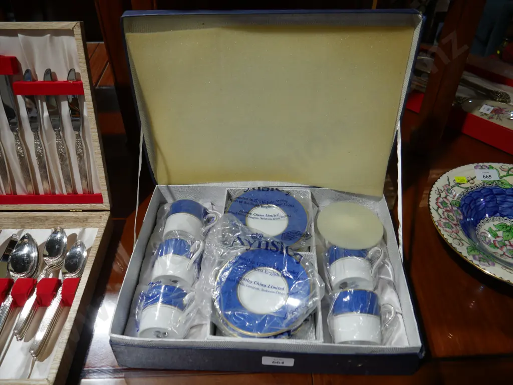 Aynsley coffee set Image 1++