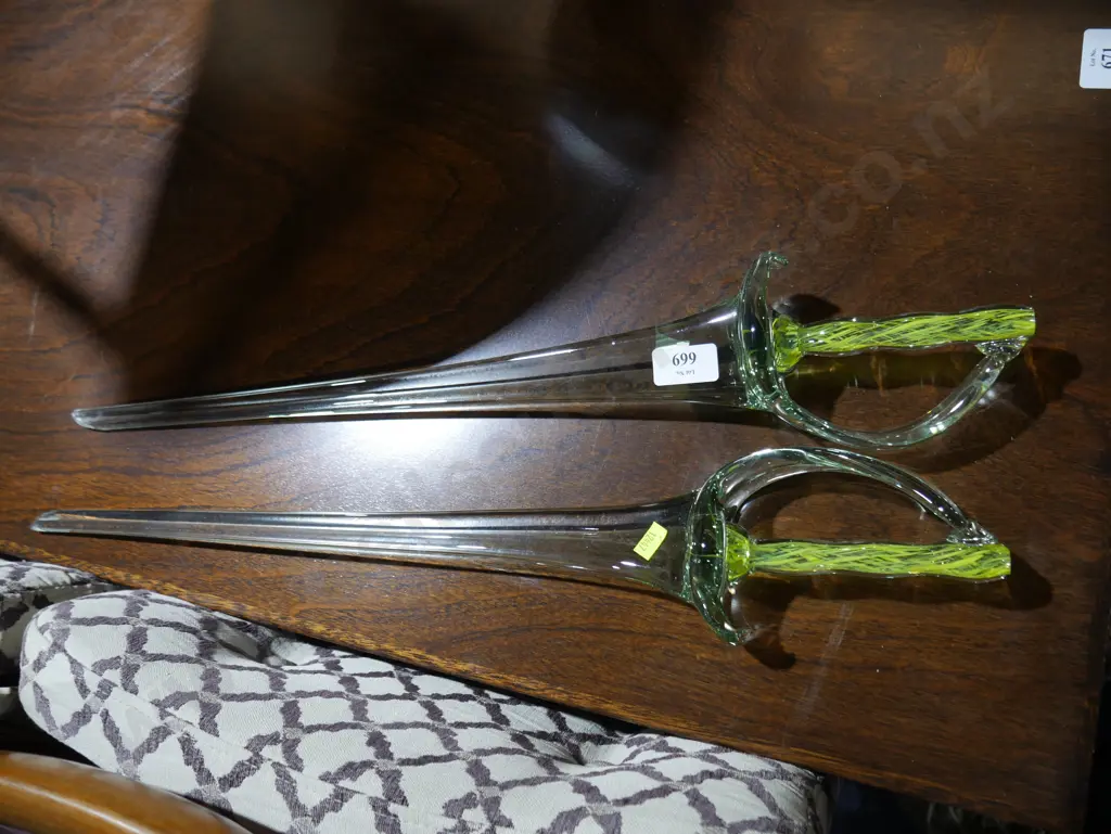 2 glass swords Image 1++