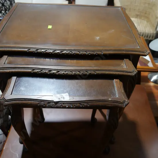 Nest  of tables