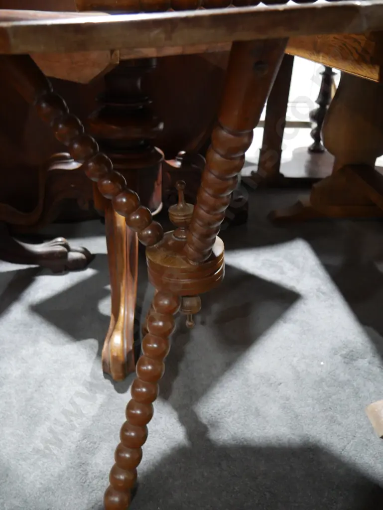 Occasional table Image 1++