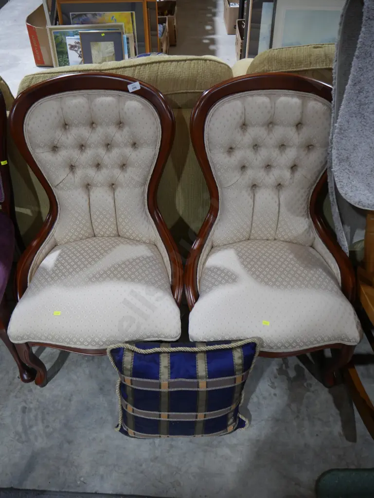 Two bedroom chairs Image 1++