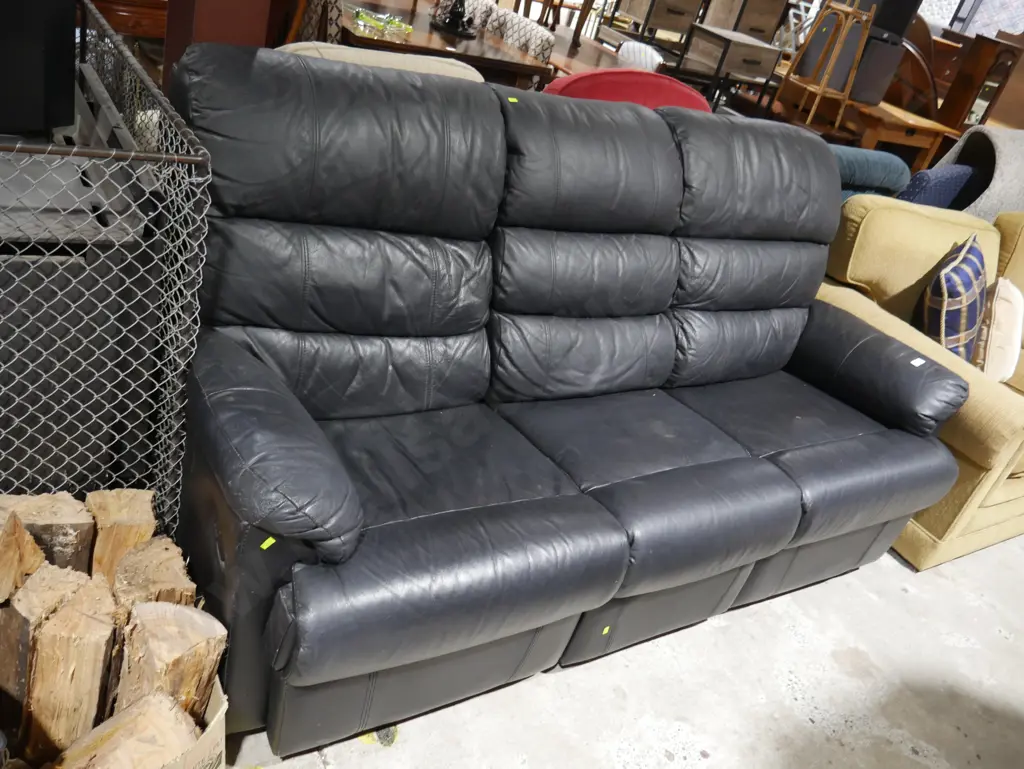 Black 3-seater couch Image 1++