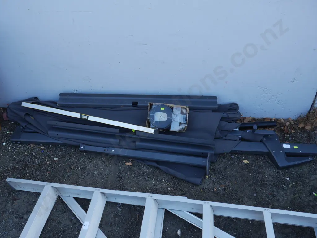 Sun umbrella etc Image 1++