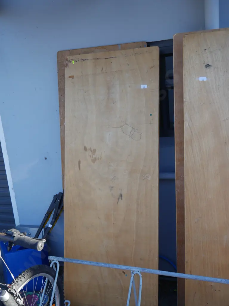 2 trestle tables Image 1++