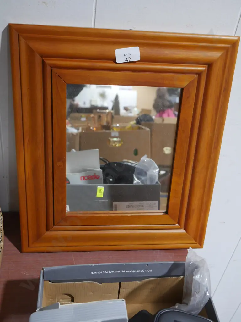 Wood framed mirror Image 1++