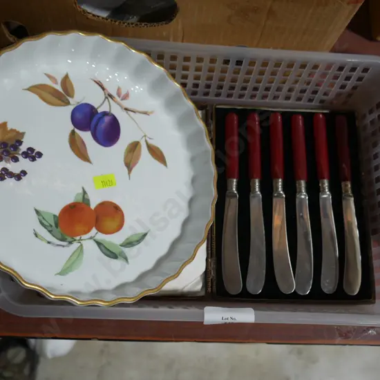 Royal Worcester dish, butter knife set