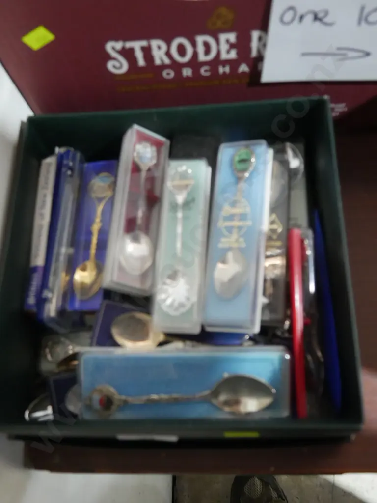 Souvenir teaspoons Image 1++