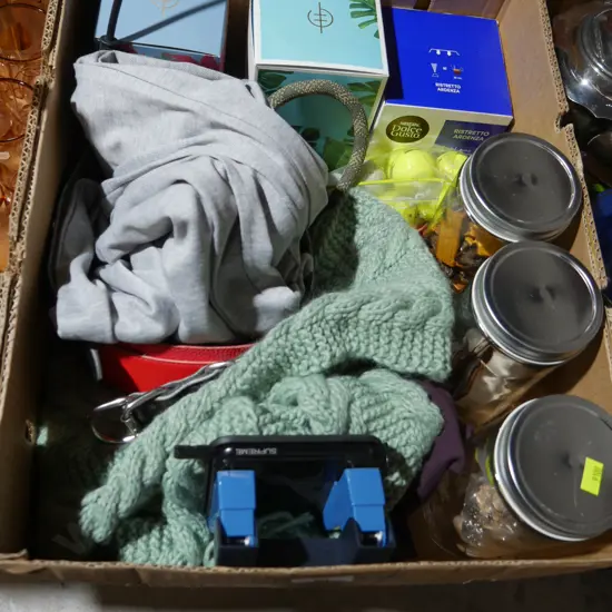 Fragrance candles, golf balls etc