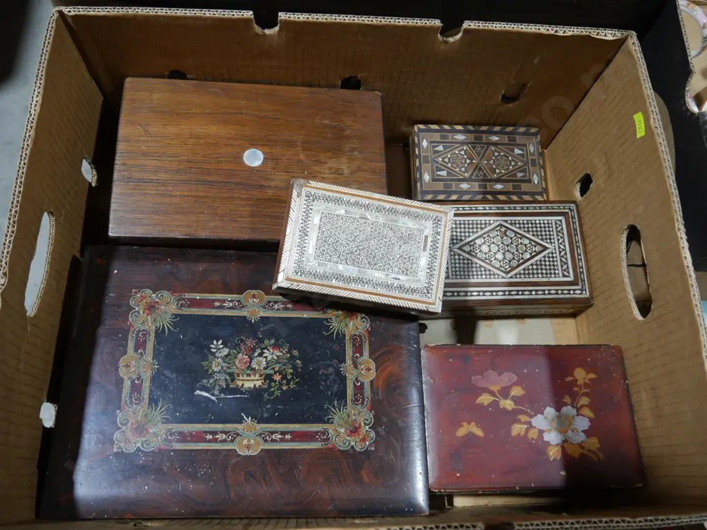 Assorted wooden boxes Image 1++