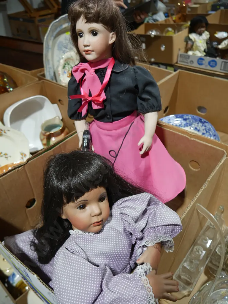 Two porcelain dolls Image 1++