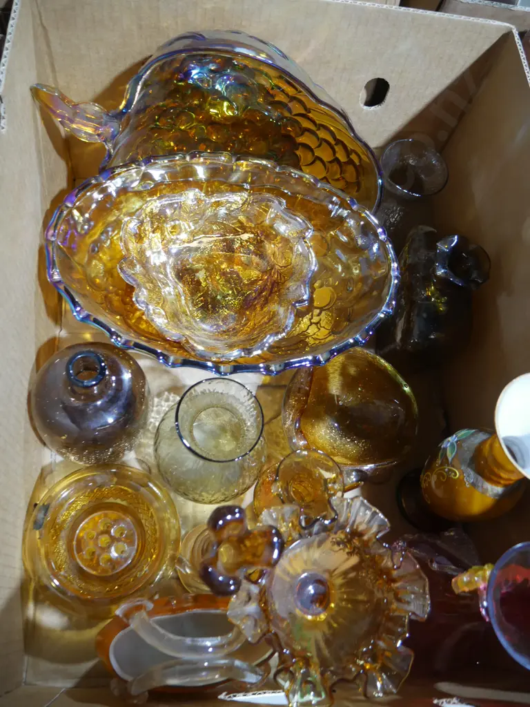 Coloured glassware Image 1++