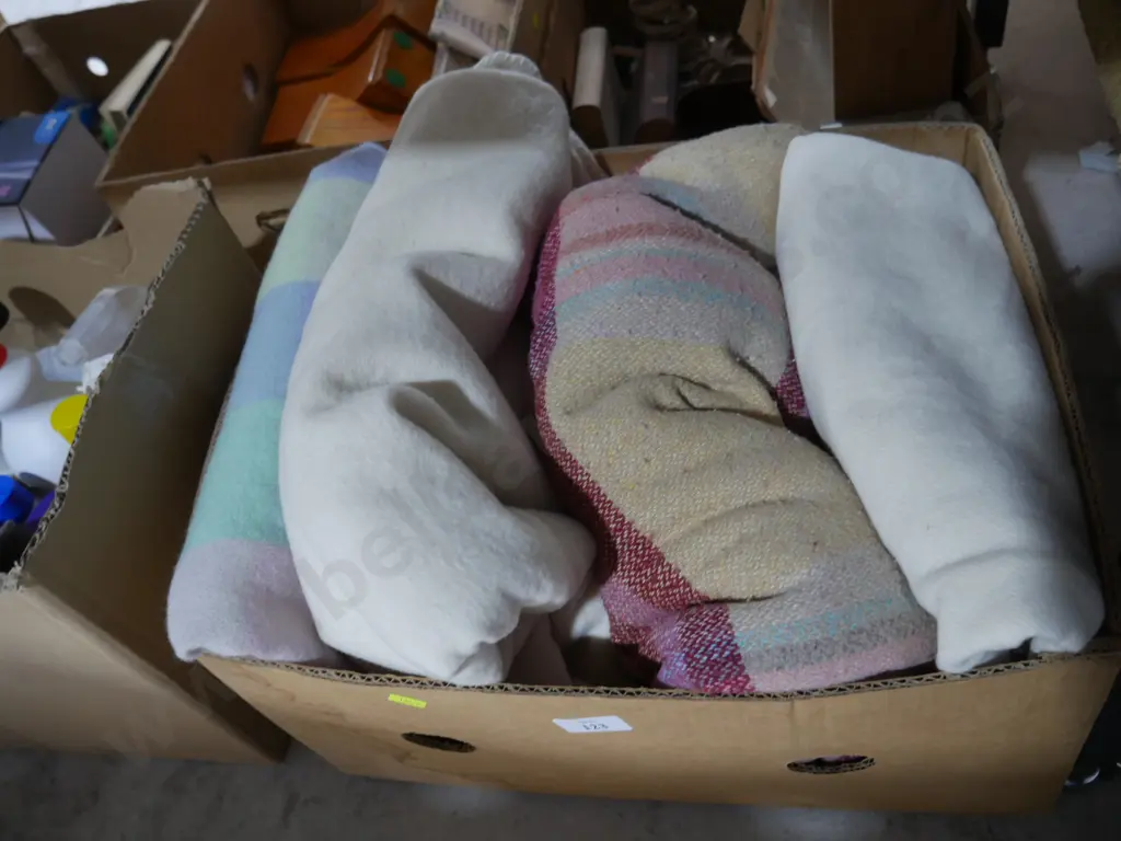 Woolen blankets Image 1++