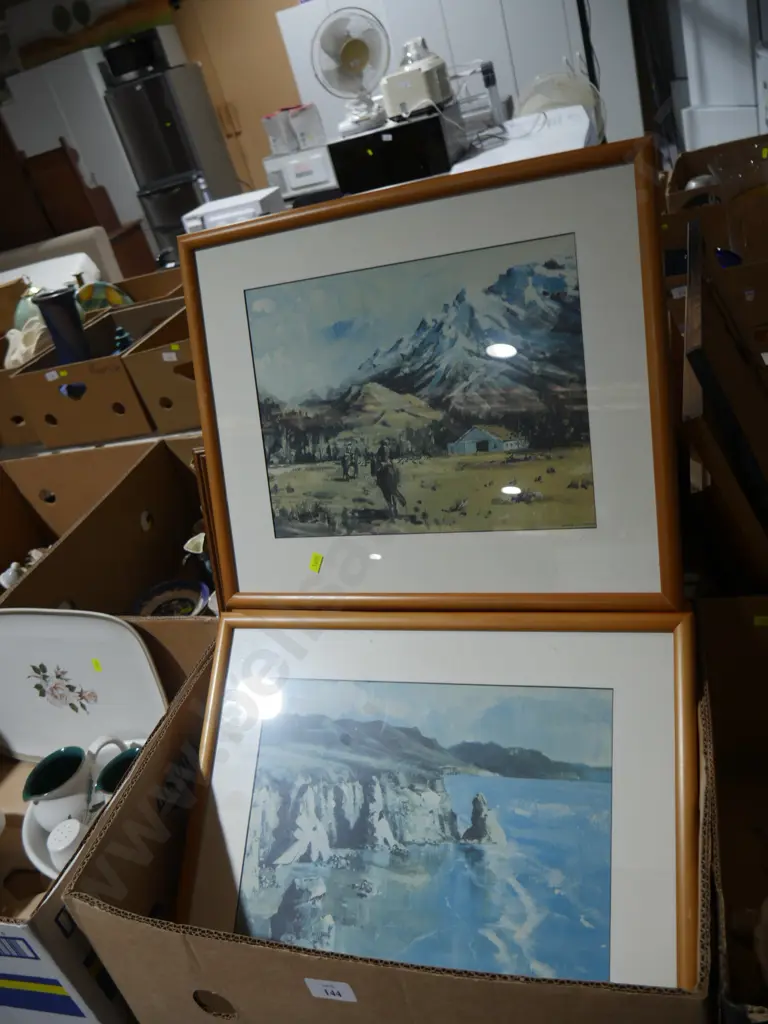 Assorted art Image 1++